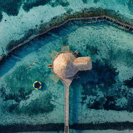Thatch Caye Resort A Muy'Ono Resort Hopkins Bagian luar foto